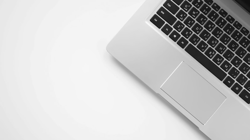 ClaudeでPDFを読み込む方法をやさしく解説｜添付手順・できない原因・活用のコツまで